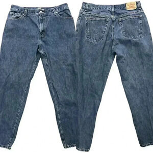 Vintage 2000s Levi’s 550 Relaxed Tapered, medium wash, size 14M